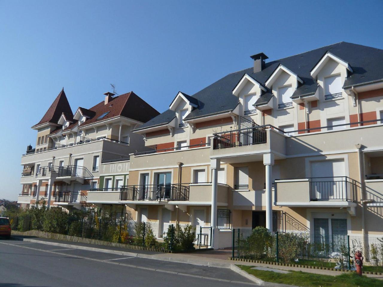 Apartment Les Marines 1 Et 2-7 By Interhome Кабур Экстерьер фото